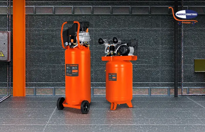 Dos compresores para uso industrial color naranja.
