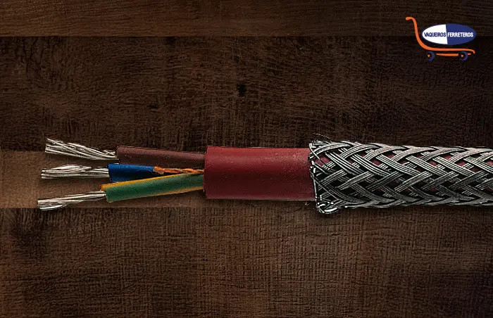 Ejemplo de cable recubierto con armadura de acero